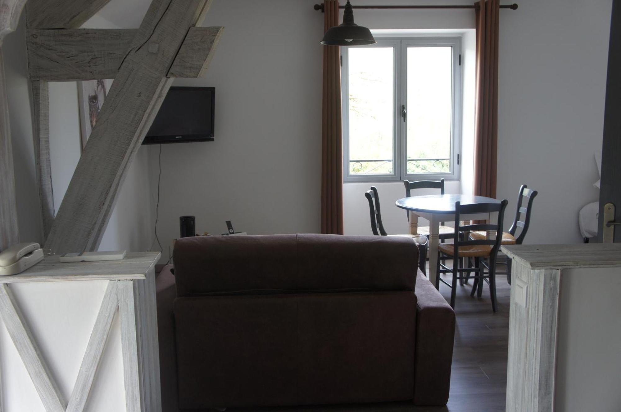 Logis Hotel Auberge De Cartassac Cressensac-Sarrazac ภายนอก รูปภาพ
