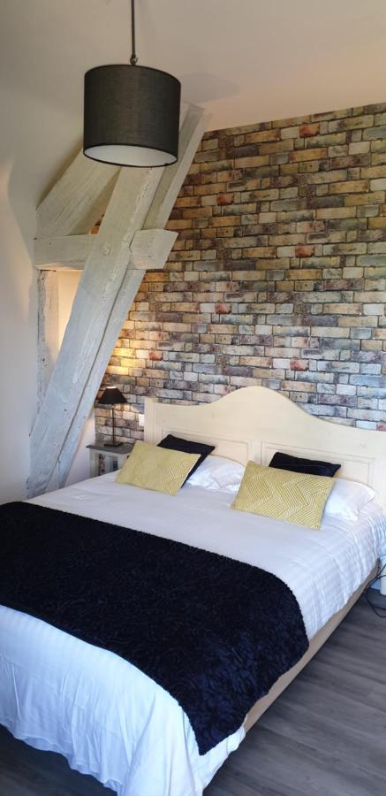 Logis Hotel Auberge De Cartassac Cressensac-Sarrazac ภายนอก รูปภาพ